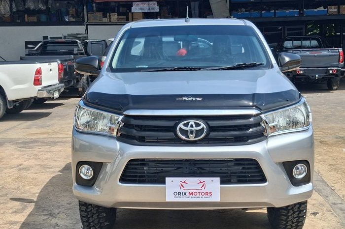 REVO 2WD 2018 2.4J MT STANDARD SILVER  1622 full