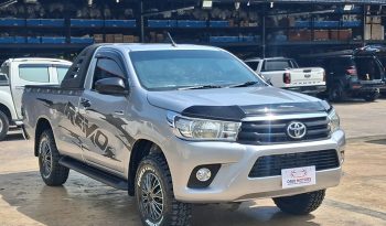 REVO 2WD 2018 2.4J MT STANDARD SILVER  1622 full