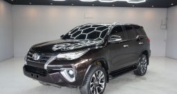 TOYOTA 4WD 2015 2.8V AT FORTUNER BLACK  7598