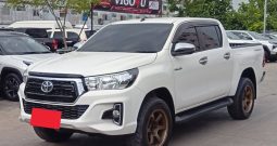 REVO PRE 2019 2.4E AT DOUBLE CAB WHITE  568