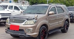 TOYOTA 4WD 2005 2.7V AT FORTUNER BROWN  1211