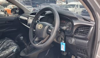REVO 2WD 2018 2.4J MT STANDARD SILVER  6870 full