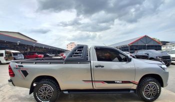 REVO 2WD 2018 2.4J MT STANDARD SILVER  6870 full