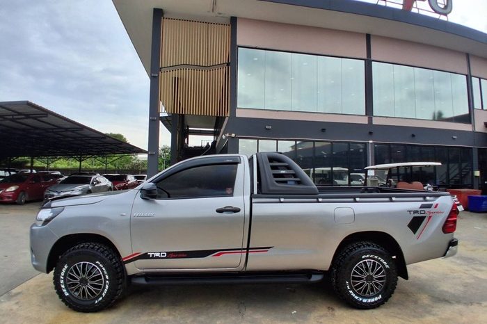 REVO 2WD 2018 2.4J MT STANDARD SILVER  6870 full
