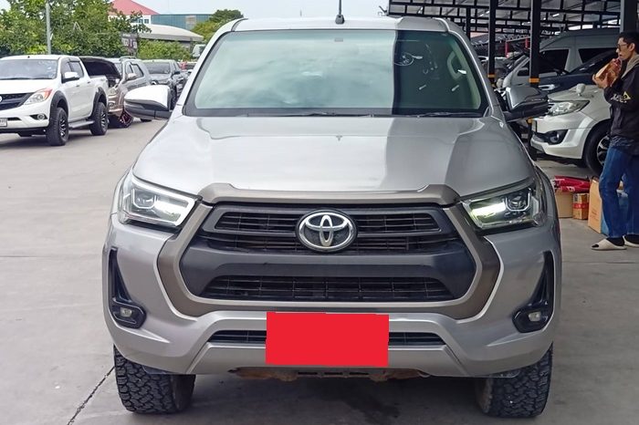 REVO 4WD 2021 2.4 MID MT DOUBLE CAB SILVER  7900 full