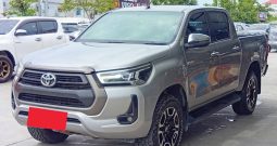 REVO 4WD 2021 2.4 MID MT DOUBLE CAB SILVER  7900