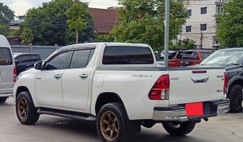 REVO PRE 2019 2.4E AT DOUBLE CAB WHITE  568 full