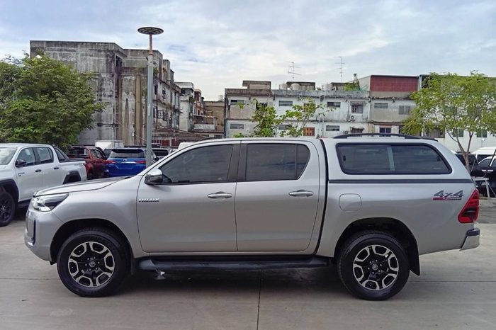 REVO 4WD 2021 2.4 MID MT DOUBLE CAB SILVER  4576 full