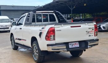 REVO 2WD 2018 2.4J MT STANDARD WHITE  8114 full