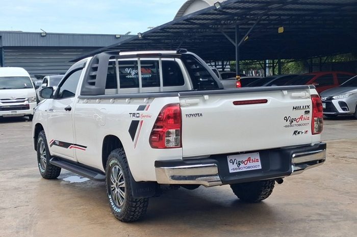 REVO 2WD 2018 2.4J MT STANDARD WHITE  8114 full