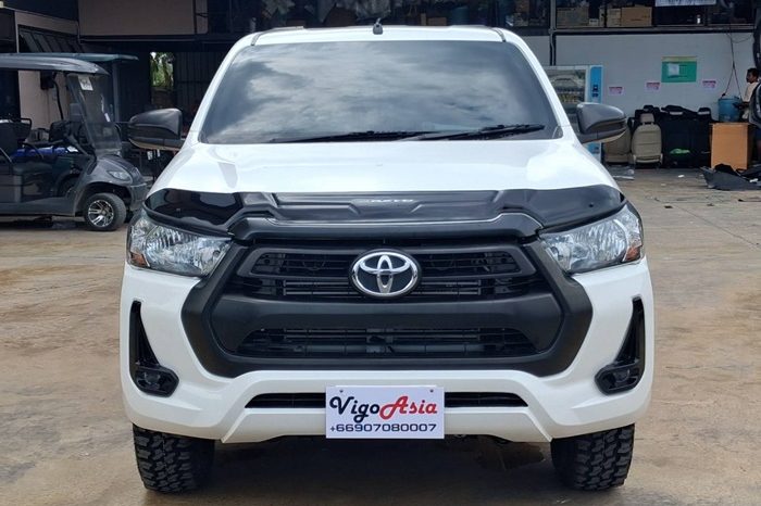 REVO 2WD 2018 2.4J MT STANDARD WHITE  8114 full