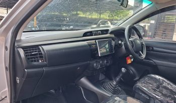 REVO 2WD 2018 2.4J MT STANDARD SILVER  9531 full
