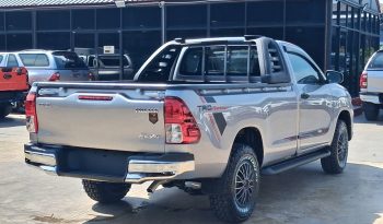 REVO 2WD 2018 2.4J MT STANDARD SILVER  9531 full