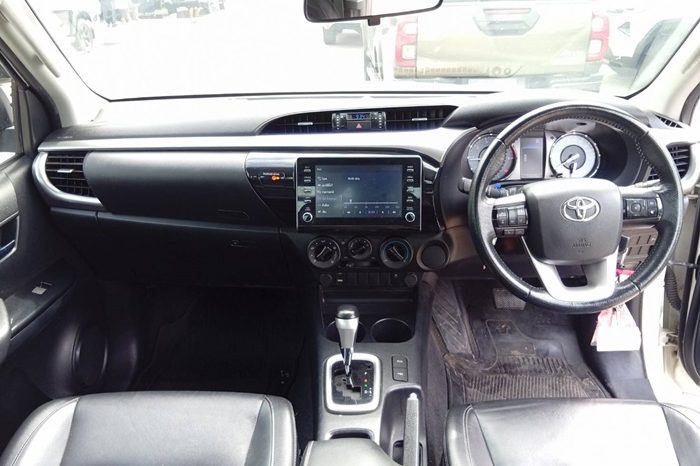 REVO PRE 2022 2.4 MID AT SAMRT CAB WHITE  2162 full