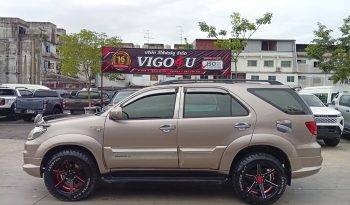 TOYOTA 4WD 2005 2.7V AT FORTUNER BROWN  1211 full
