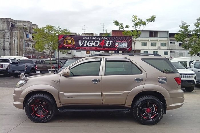 TOYOTA 4WD 2005 2.7V AT FORTUNER BROWN  1211 full