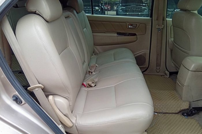 TOYOTA 4WD 2005 2.7V AT FORTUNER BROWN  1211 full