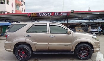 TOYOTA 4WD 2005 2.7V AT FORTUNER BROWN  1211 full