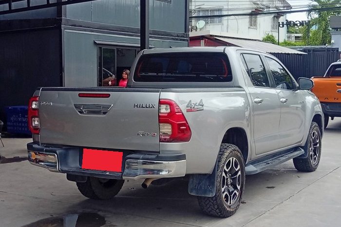 REVO 4WD 2021 2.4 MID MT DOUBLE CAB SILVER  7900 full