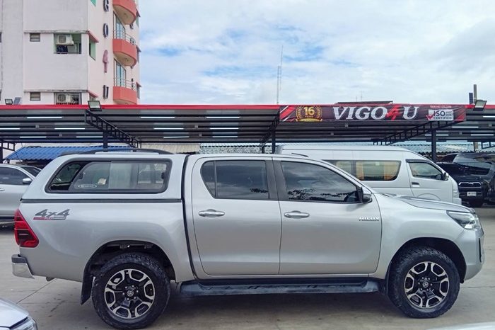 REVO 4WD 2021 2.4 MID MT DOUBLE CAB SILVER  7905 full