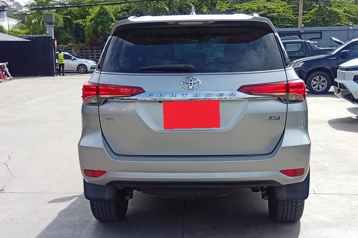 TOYOTA 4WD 2019 2.8V AT FORTUNER SILVER  3973 full