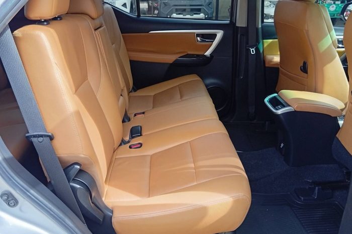 TOYOTA 4WD 2019 2.8V AT FORTUNER SILVER  3973 full