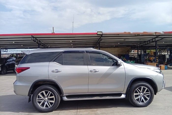 TOYOTA 4WD 2019 2.8V AT FORTUNER SILVER  3973 full
