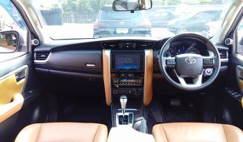 TOYOTA 4WD 2019 2.8V AT FORTUNER SILVER  3973 full