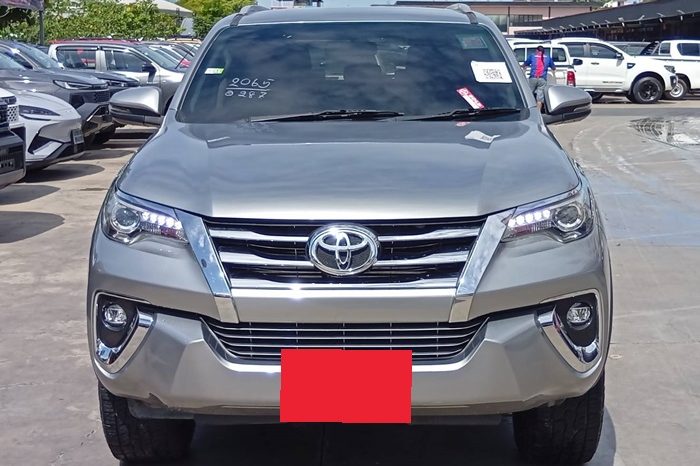 TOYOTA 2WD 2020 2.4V AT FORTUNER SILVER  6838 full