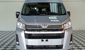 TOYOTA 2026 2WD 2.8 AT COMMUTER SILVER 45729 full
