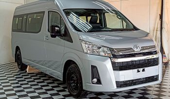 TOYOTA 2026 2WD 2.8 AT COMMUTER SILVER 45729 full