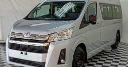 TOYOTA 2026 2WD 2.8 AT COMMUTER SILVER 45729