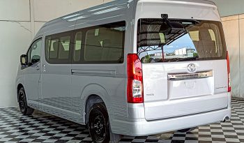 TOYOTA 2026 2WD 2.8 AT COMMUTER SILVER 45729 full