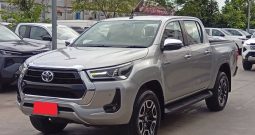 REVO 4WD 2021 2.8 HIGHT AT DOUBLE CAB SILVER  1623