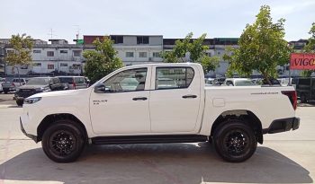 TRAVO SMART PRE 2026 2.8 AT DOUBLE CAB WHITE  800648 full
