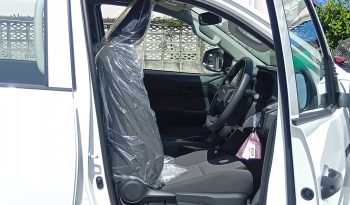 TRAVO SMART PRE 2026 2.8 AT DOUBLE CAB WHITE  800648 full