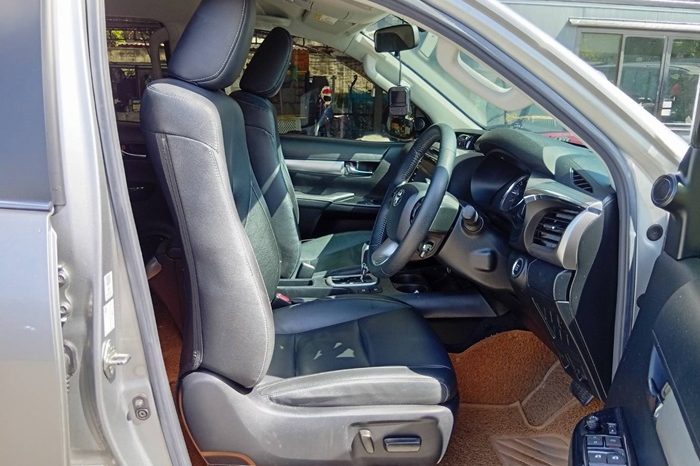 REVO 4WD 2021 2.8 HIGHT AT DOUBLE CAB SILVER  2471 full