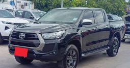 REVO PRE 2021 2.4 ENTRY AT DOUBLE CAB BLACK 709
