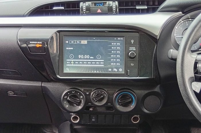 REVO PRE 2021 2.4 ENTRY AT DOUBLE CAB BLACK 709 full