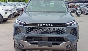 TRAVO OVERLAND PLUS 4WD 2026 2.8 AT DOUBLE CAB GREY  25608 full