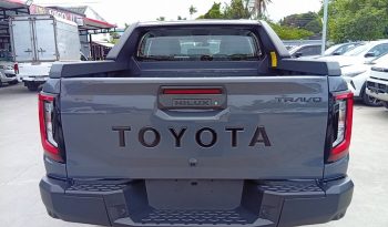 TRAVO OVERLAND PLUS 4WD 2026 2.8 AT DOUBLE CAB GREY  25608 full