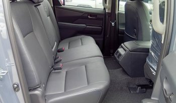TRAVO OVERLAND PLUS 4WD 2026 2.8 AT DOUBLE CAB GREY  25608 full