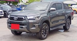REVO PRE 2023 2.4 MID AT DOUBLE CAB DARK GREY  2882