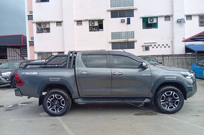 REVO PRE 2023 2.4 MID AT DOUBLE CAB DARK GREY  2882 full