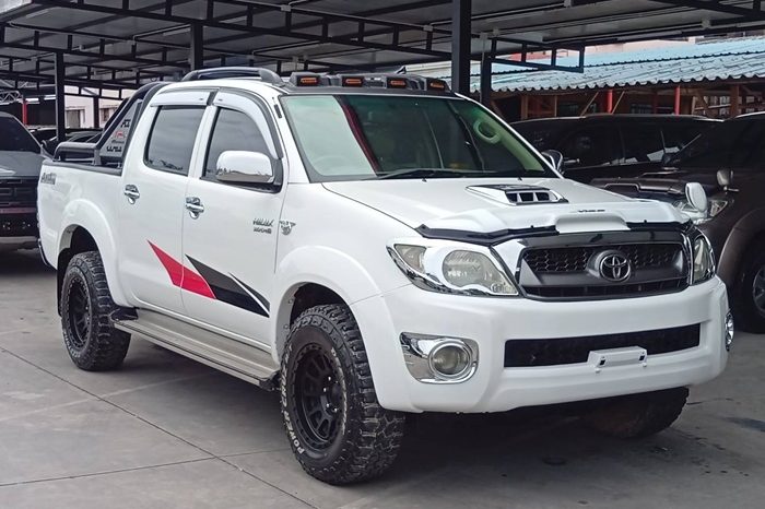 VIGO 4WD 2010 3.0G AT DOUBLE CAB WHITE  4097 full