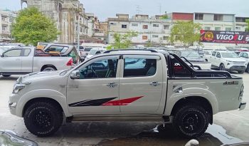 VIGO 4WD 2010 3.0G AT DOUBLE CAB WHITE  4097 full