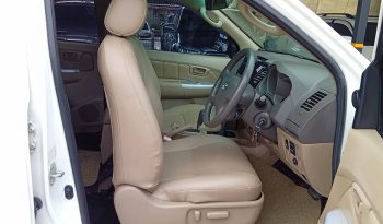 VIGO 4WD 2010 3.0G AT DOUBLE CAB WHITE  4097 full