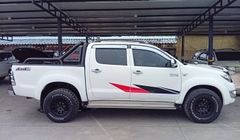 VIGO 4WD 2010 3.0G AT DOUBLE CAB WHITE  4097 full
