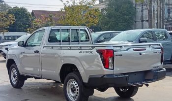 TRAVO 4TREX 4WD 2026 2.8 MT STANDARD SILVER  92020 full