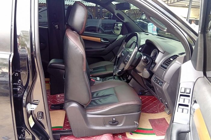 ISUZU 4WD 2018 3.0 AT DOUBLE CAB BLACK  4298 full